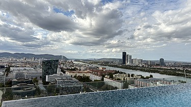 Foto von Wohnhochhaus „Grünblick“ im Viertel Zwei
