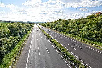 Foto einer Autobahn von oben