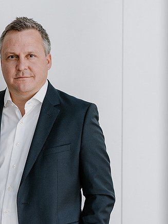 Foto von STRABAG Unternehmensbereichsleiter Matthias Loimayr